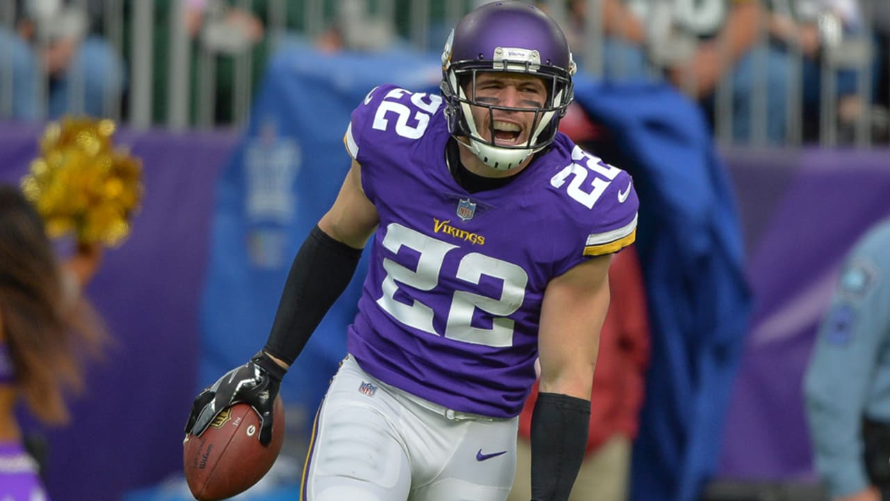 Lunchbreak: Condsidering Vikings MVP Candidates Through 8 Games
