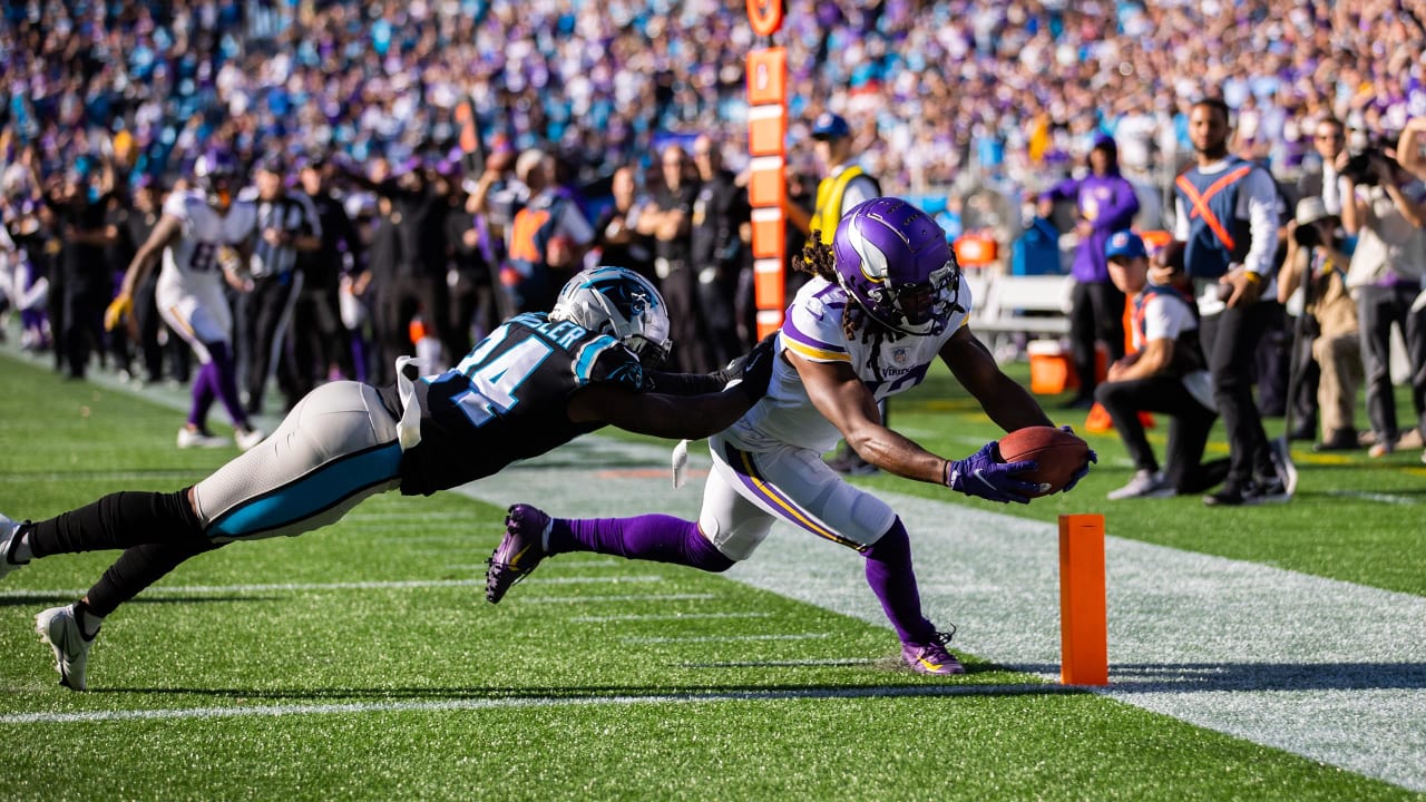 Minnesota Vikings wide receiver K.J. Osborn returns a Denver Broncos  News Photo - Getty Images