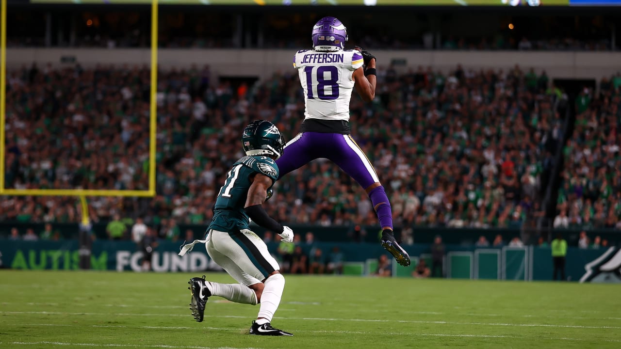 Justin Jefferson Becomes NFL's Fastest to 5,000 Receiving Yards