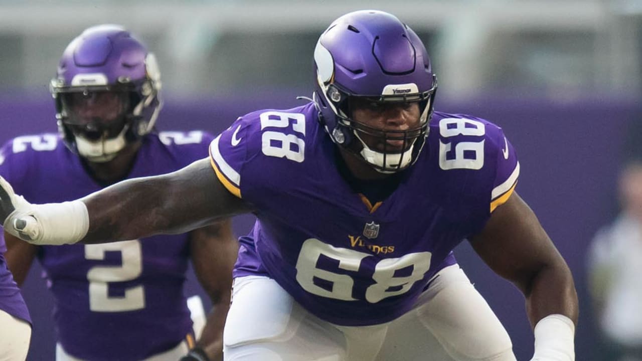 Minnesota Vikings guard Kyle Hinton (68) during the first half of an NFL  preseason football game against the Las Vegas Raiders, Sunday, Aug. 14, 2022,  in Las Vegas. (AP Photo/Rick Scuteri Stock