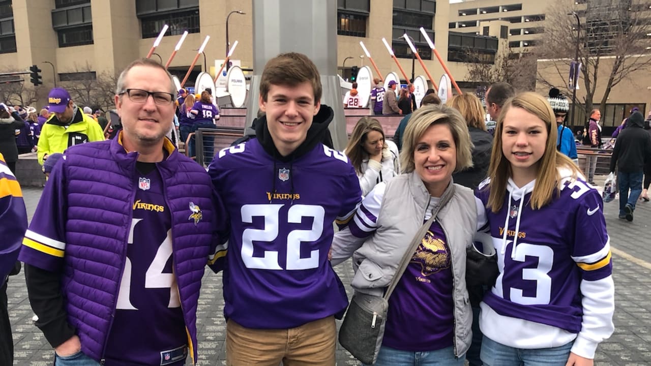 Chad Greenway Signed Licensed Minnesota Vikings Purple Jersey