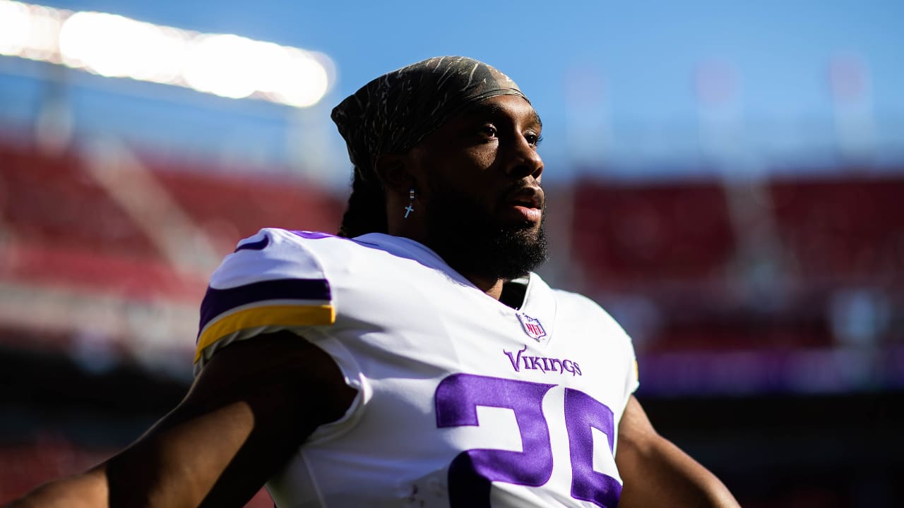 Vikings place Alexander Mattison, Dan Chisena on COVID-IR, claim