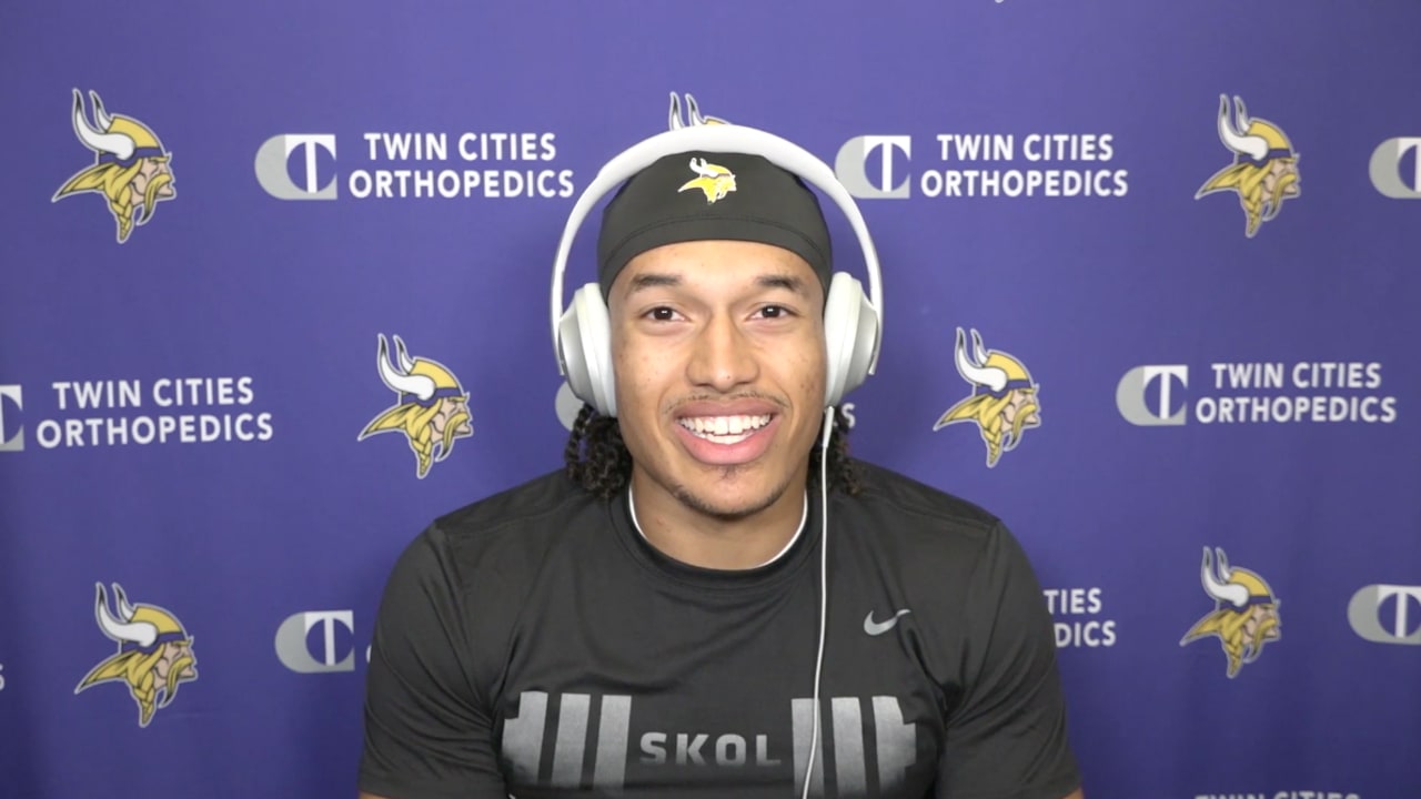 Minnesota Vikings rookies, including quarterback Kellen Mond, front right,  practice during NFL football rookie minicamp Friday, May 14, 2021, in  Eagan, Minn. (Elizabeth Flores/Star Tribune via AP Stock Photo - Alamy