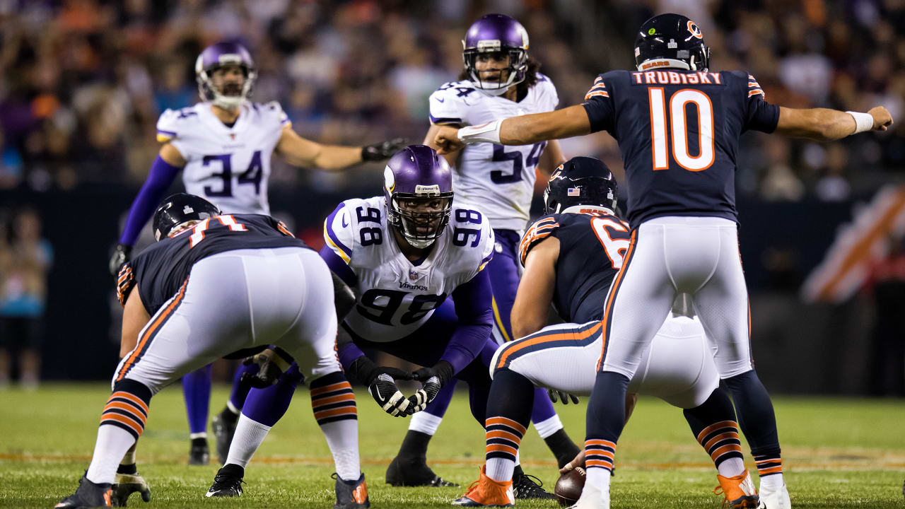 Monday Night Football: Minnesota Vikings vs. Chicago Bears Prediction and  Preview 