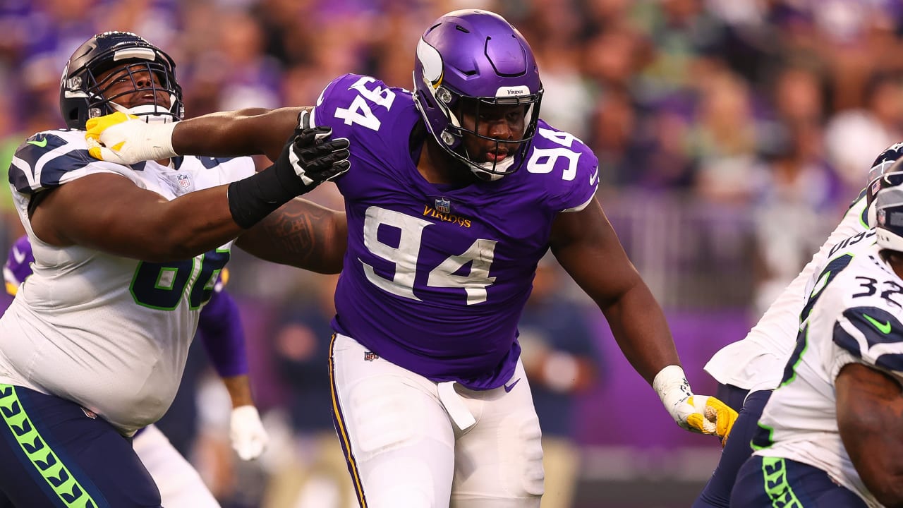 Dalvin Tomlinson hopes Vikings' new 3-4 defense adds up to more sacks –  Twin Cities