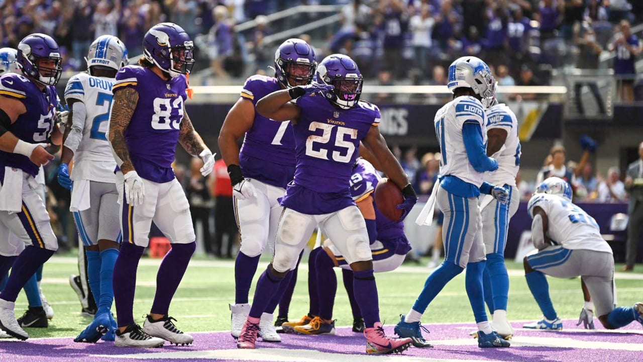 Cousins has 4 TD passes as Vikings surge past Lions