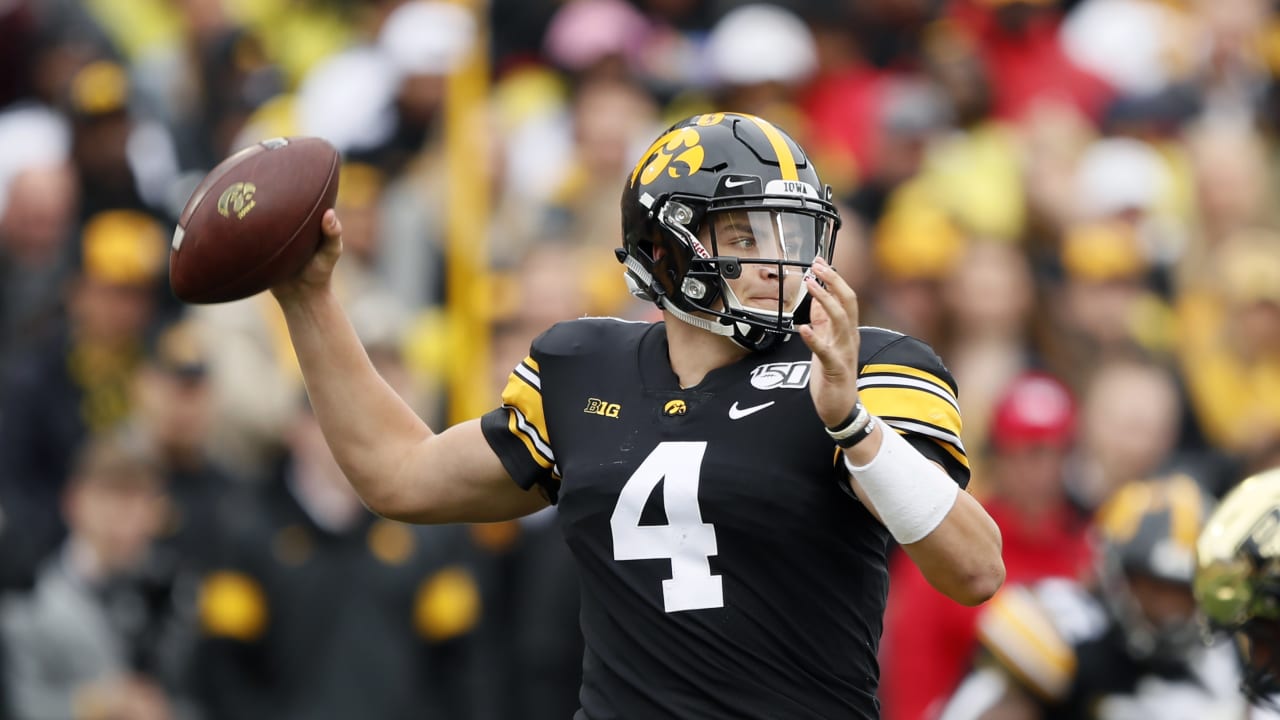 Photos Iowa QB Nate Stanley