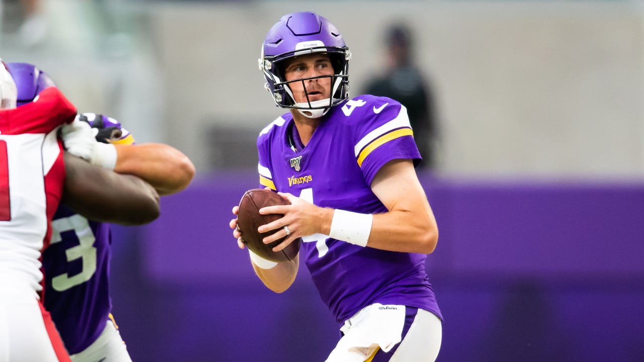 Vikings Re-Sign QB Sean Mannion