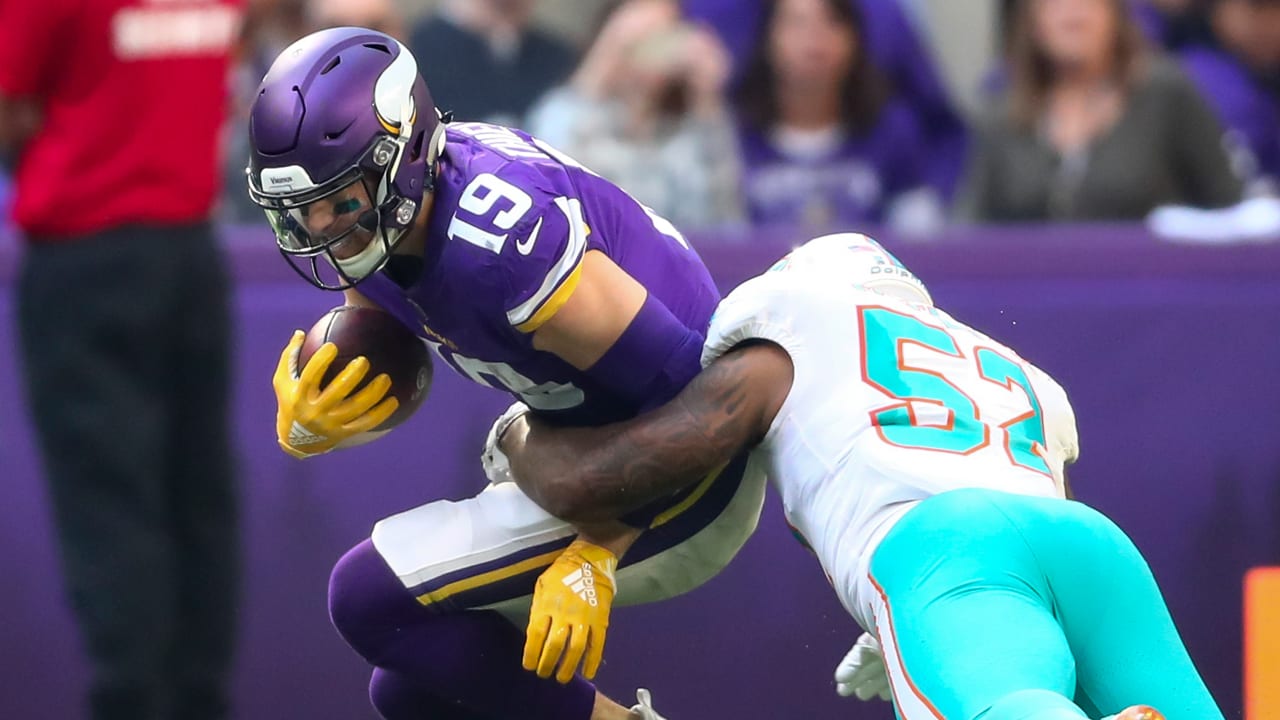 PHOTOS: Gameday - Minnesota Vikings vs Miami Dolphins - Week 6