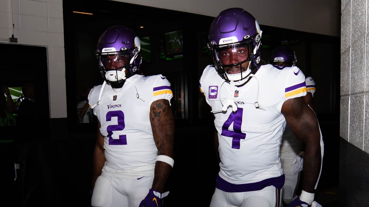 Minnesota Vikings Players React to The Vikings Classic Uniforms