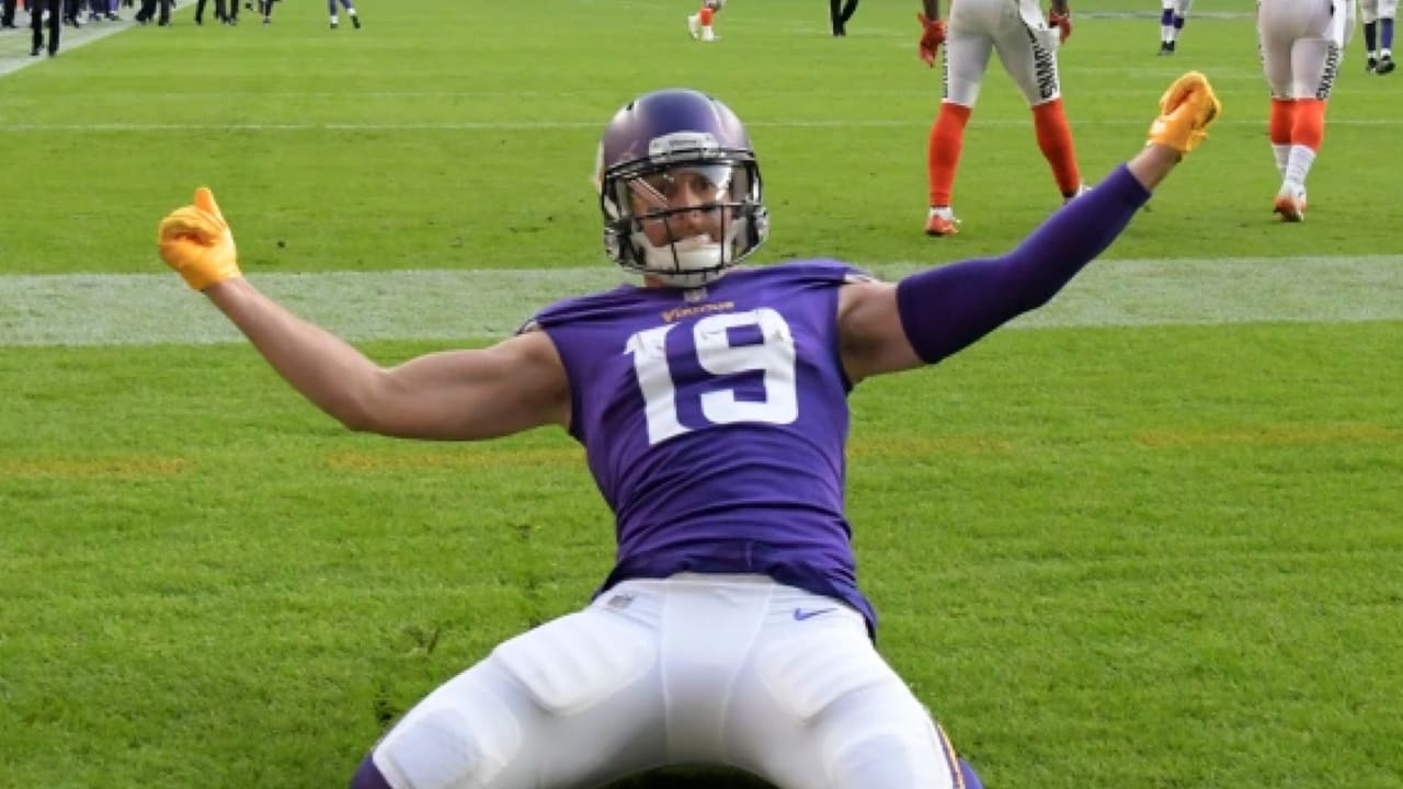 NFL Throwback Vikings' Top Plays In UK