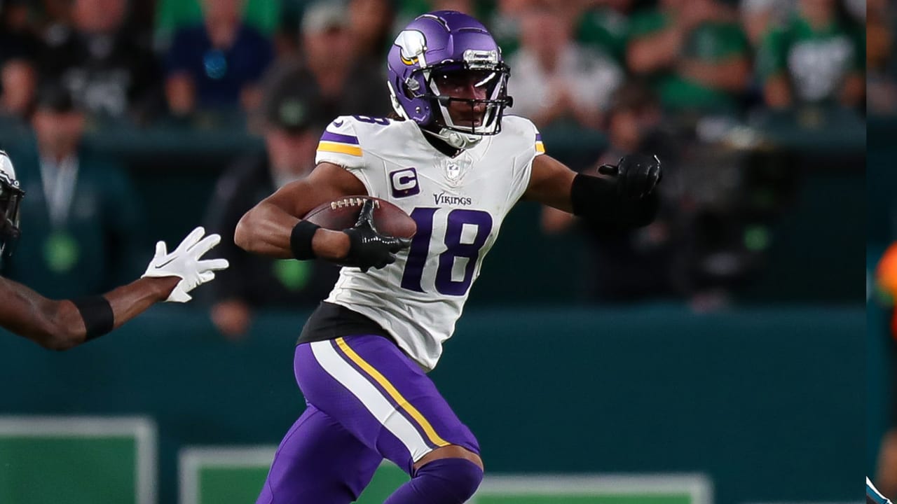 Minnesota Vikings defensive lineman Danielle Hunter leads host of Vikings  to 7-yard sack vs. Philadelphia Eagles quarterback Jalen Hurts