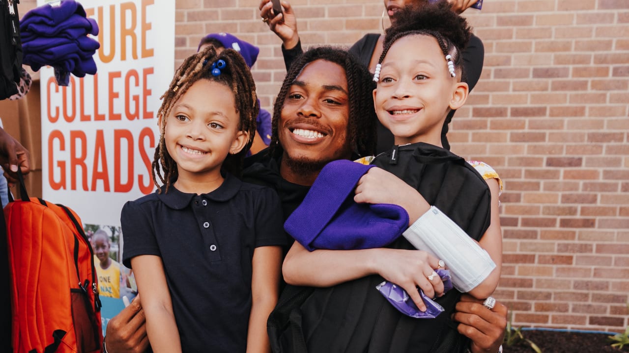 Justin Jefferson Has Back(pack)s of Students Heading to School