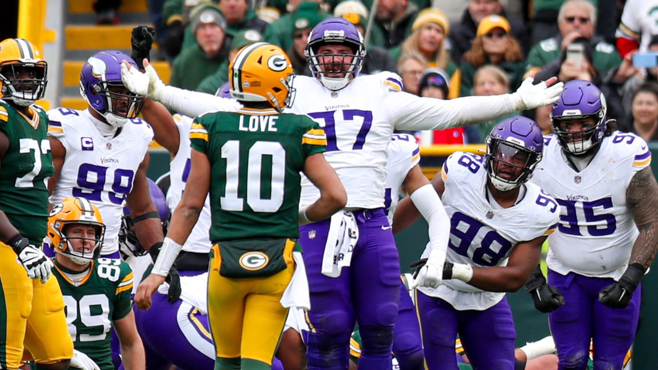 Field Access Vikings vs. Packers Week 8