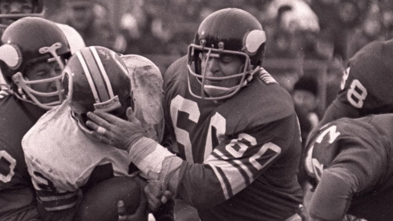 Minnesota Vikings Roy Winston victorious during game vs Los Angeles News  Photo - Getty Images