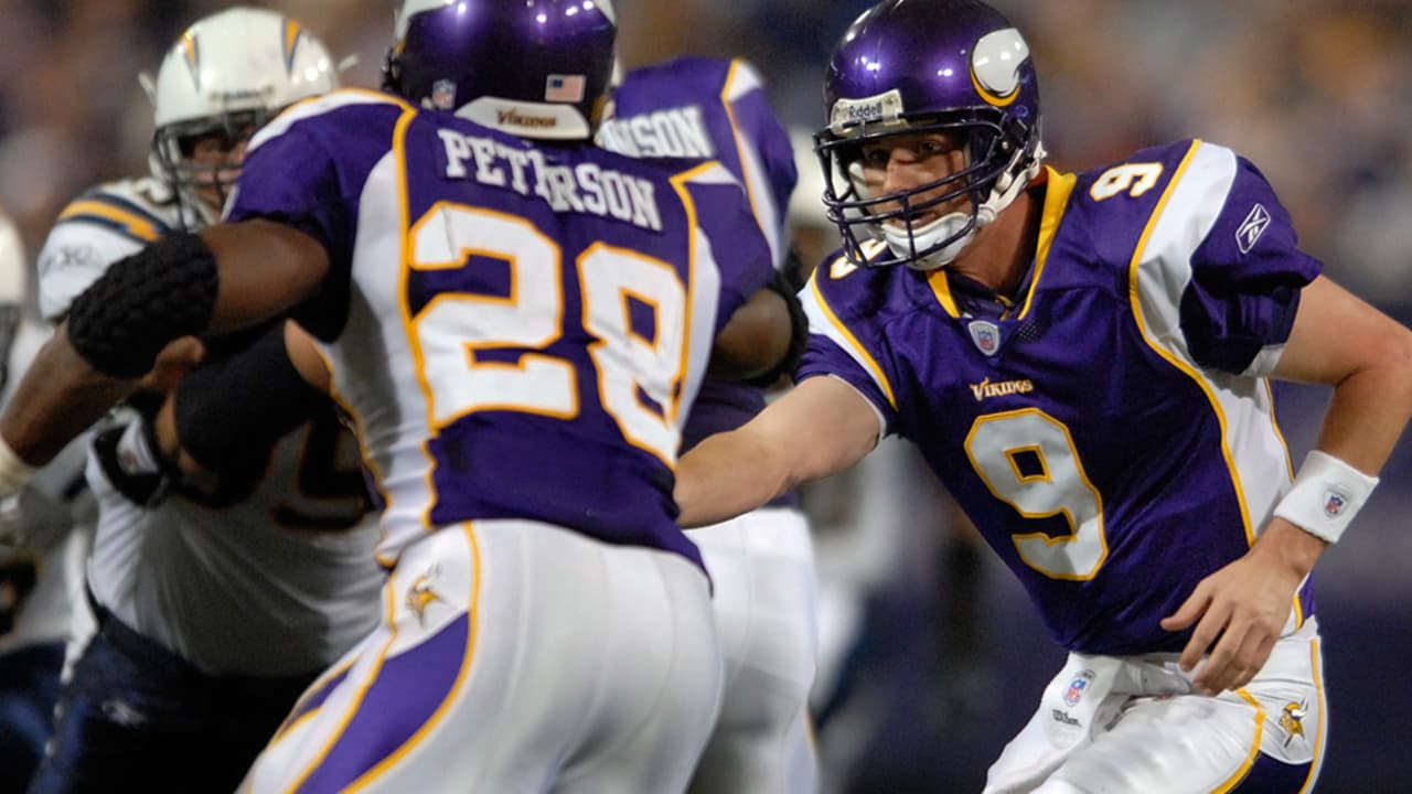 Instant Lookback: Adrian Peterson Gets First Start, First Touchdown for  Seattle