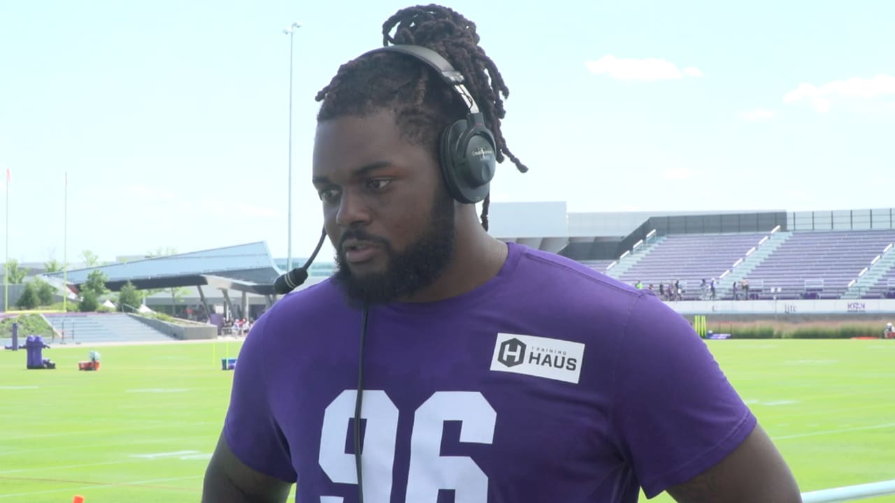 Armon Watts on Earning a Starting Role on Initial Depth Chart, Changes For  Him in a 3-4 and More 