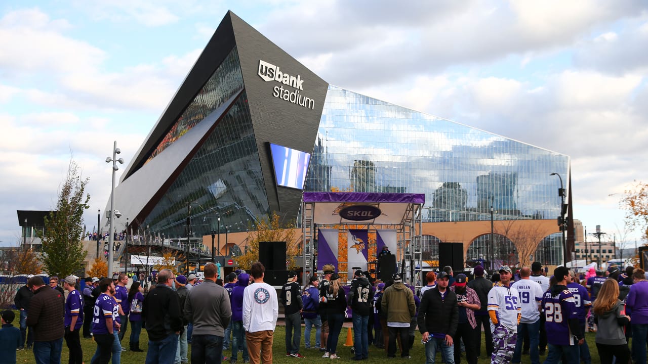 VIKINGS ON WCCO: Make sure to watch the game on WCCO this Sunday at noon.  But before that, check out the 10:30 a.m. pre-game show on WCCO…