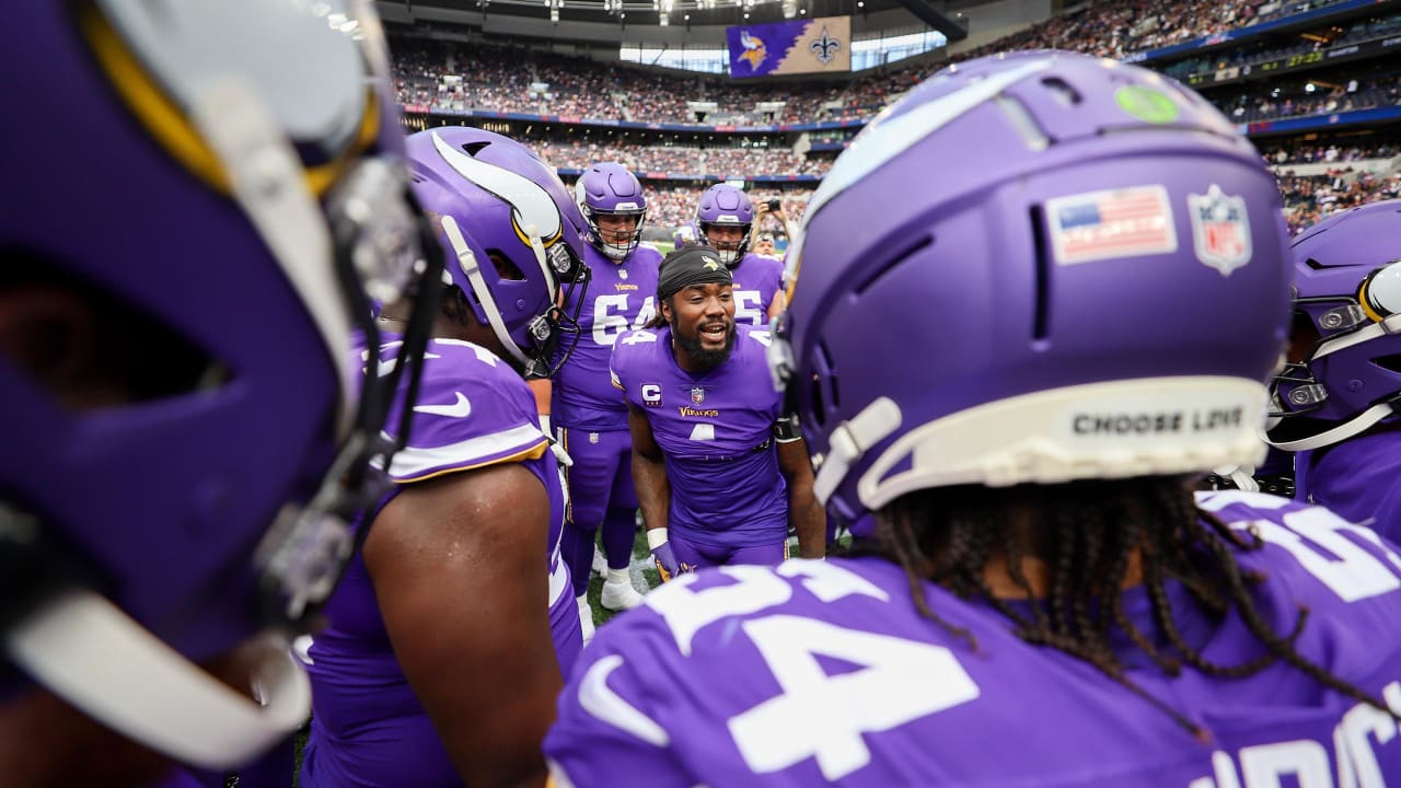 Fans all noticed this Minnesota Vikings supporter staring at a