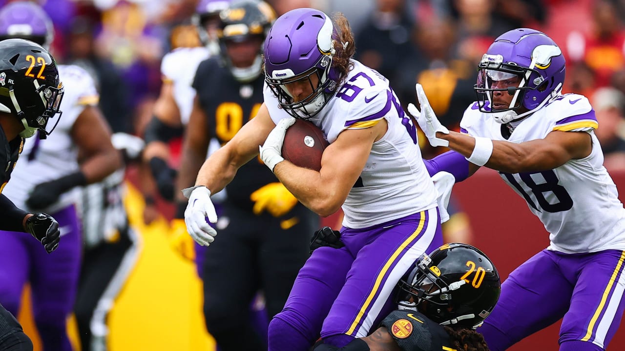 Hockenson's First Catch As A Viking Goes For 19 Yards