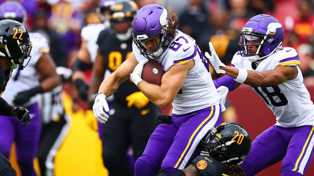 Hockenson's First Catch As A Viking Goes For 19 Yards