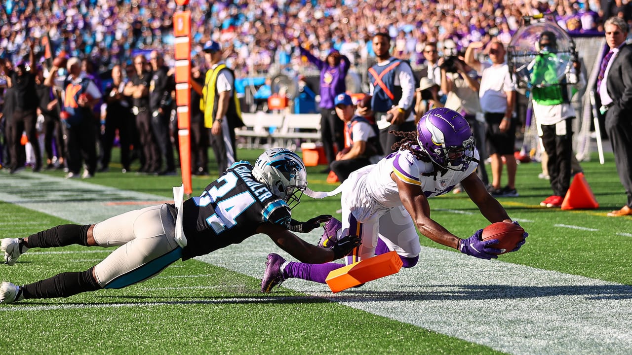 Panthers highlight: QB Sam Darnold finds Robby Anderson for first TD