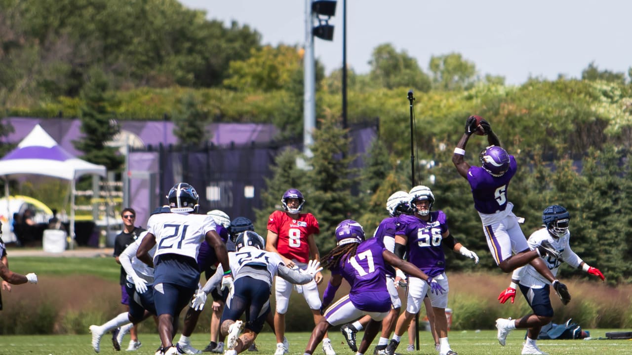 3 Observations: Vikings & Titans Defenses Prevail with Wind at Backs - Vimarsana News