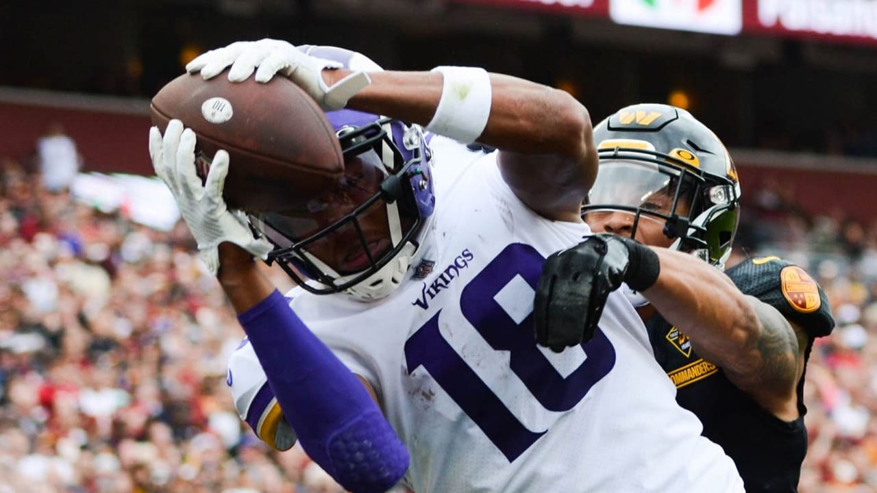 Minnesota Vikings wide receiver Justin Jefferson gets the best of his  1-on-1 against Philadelphia Eagles cornerback Darius Slay for 15-yard grab  over middle