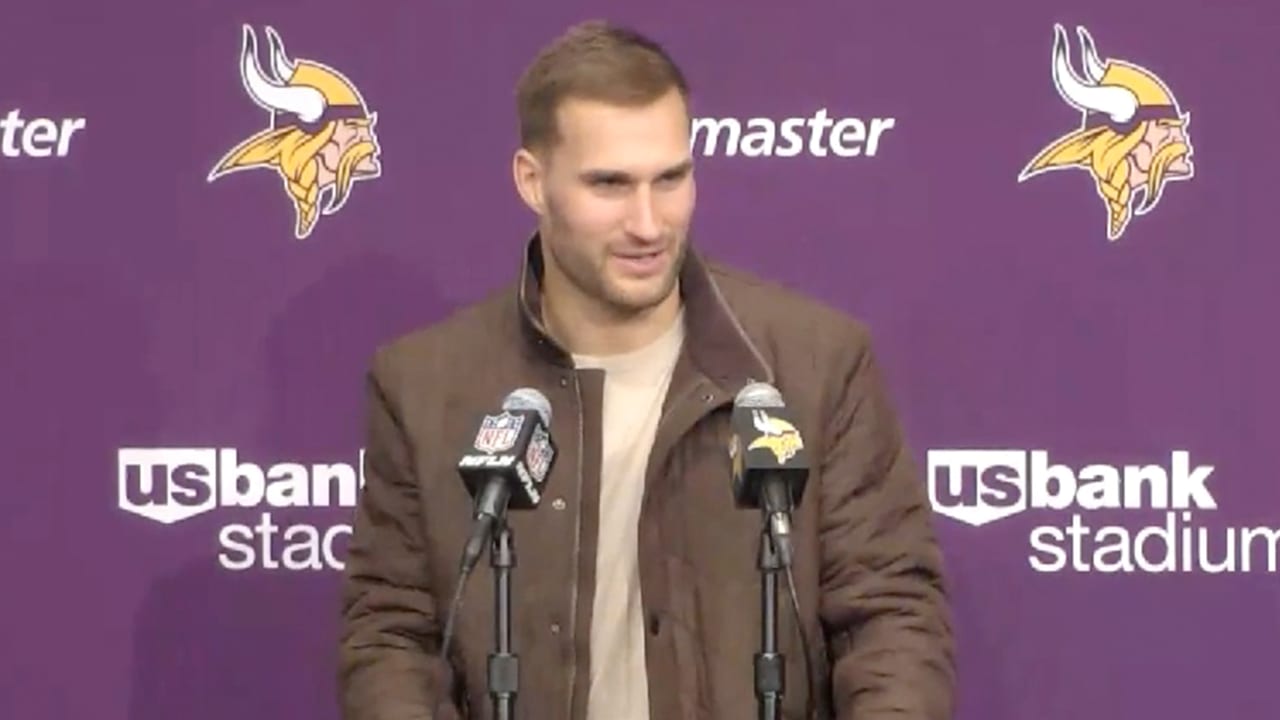 Minnesota Vikings quarterback Kirk Cousins describes his icy new chain in  postgame news conference