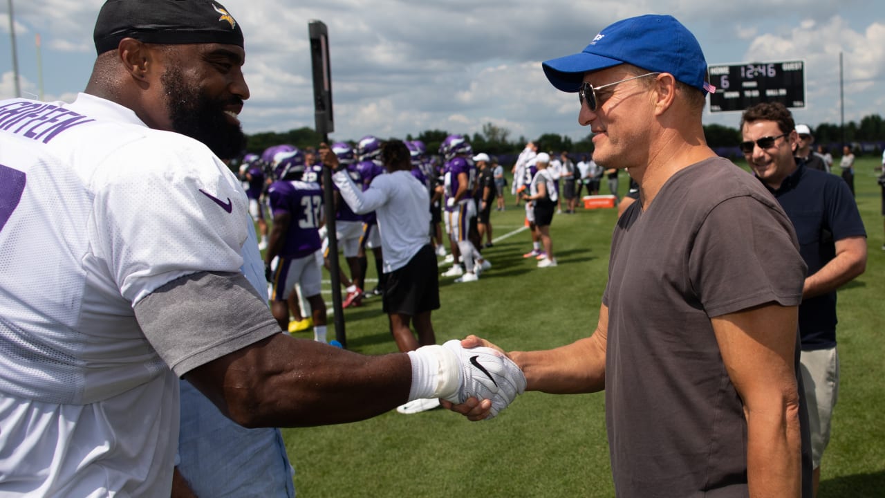 Woody Harrelson Visits Vikings Training Camp