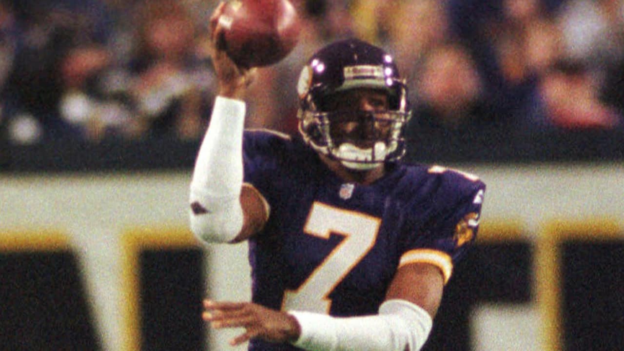 Flashback Friday: Vikings Open 1998 Season with a Bang against the