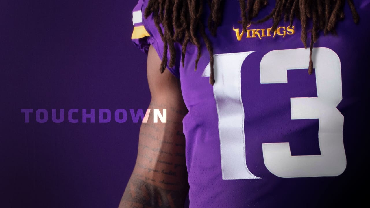 East Rutherford, New Jersey, USA. 6th Oct, 2019. Minnesota Vikings running  back Dalvin Cook (33) looks for running room during a NFL game between the  Minnesota Vikings and the New York Giants