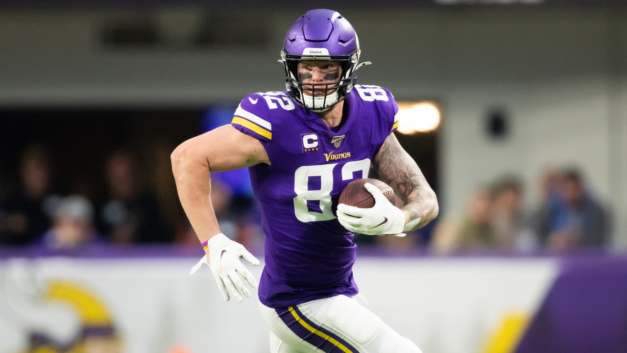 WATCH: Kyle Rudolph stretches out for TD catch during Bucs practice