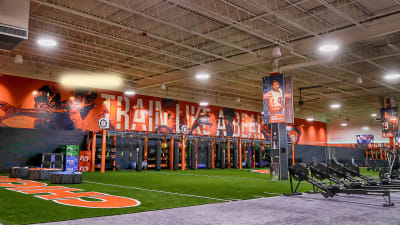 A Look Inside Bears Fit, the New Chicago Bears-Themed Gym - Chicago Athlete  Magazine