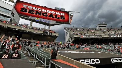 Fans at Bengals-Browns game in Cleveland signed health promise