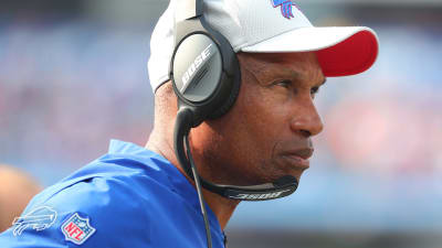 Bills defensive coordinator Leslie Frazier honored for lifetime