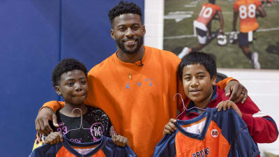 Emmanuel Sanders honors former Broncos teammate Demaryius Thomas with jersey  donation to Boys & Girls Club