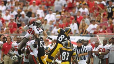 Steelers Bend-Don't-Break Defense Leads The Way In 20-18 Win Over  Buccaneers - Steelers Depot