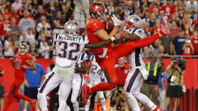 Patriots top Bucs and win AFC East