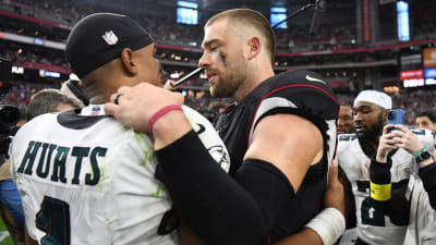 Cardinals TE Zach Ertz surprises teen Eagles fan with Super Bowl tickets