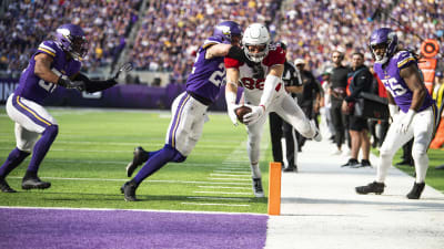 The Minnesota Vikings and the St. Louis Cardinals training at Wembley  Stadium the day before the American Bowl Exhibition Match. A crowd of  around 30,000 people turned up to watch the two