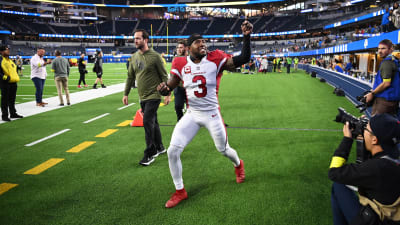 Giants in good mood after late win, game ball to Fells