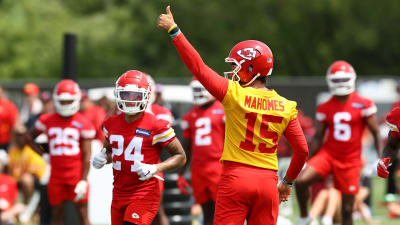 New-look Chiefs offensive line curating chemistry during offseason workouts