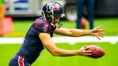 Dallas Cowboys punter Bryan Anger kicks a punt in the second half of an NFL  football game against the Washington Commanders, Sunday, Jan. 8, 2023, in  Landover, Md. (AP Photo/Patrick Semansky Stock