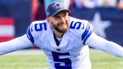 Pro Bowl punter Bryan Anger reverses course and re-signs with Cowboys