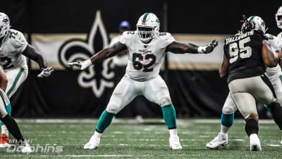 The Bengals claimed guard Shaq Calhoun from the Miami Dolphins