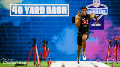 Jonathan Taylor leads all 2020 NFL Combine RBs with 4.39 40