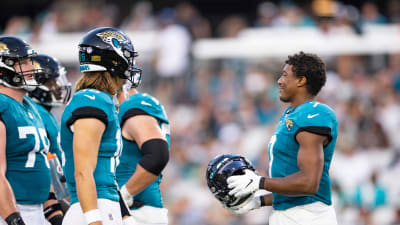 JACKSONVILLE, FL - MAY 31: Jacksonville Jaguars Wide Receiver Zay Jones (7)  during Jacksonville Jaguars OTA Offseason Workouts on May 31, 2022 at TIAA  Bank Field in Jacksonville, Fl. (Photo by David