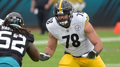 FILE - Baltimore Ravens offensive tackle Alejandro Villanueva (78) looks on  during the second half of an NFL football game against the Cleveland  Browns, Nov. 28, 2021, in Baltimore. After six years