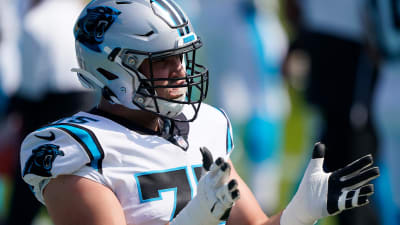 Chicago Bears sign veteran OL Michael Schofield